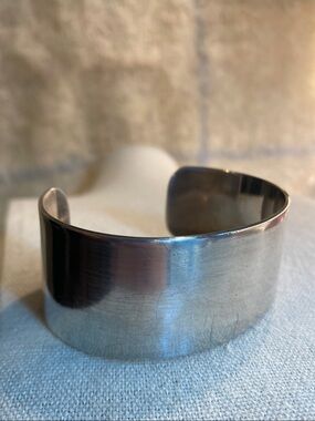 Vintage Heavy Sterling Silver Cuff Bracelet Native American Style 46.1g UNISEX